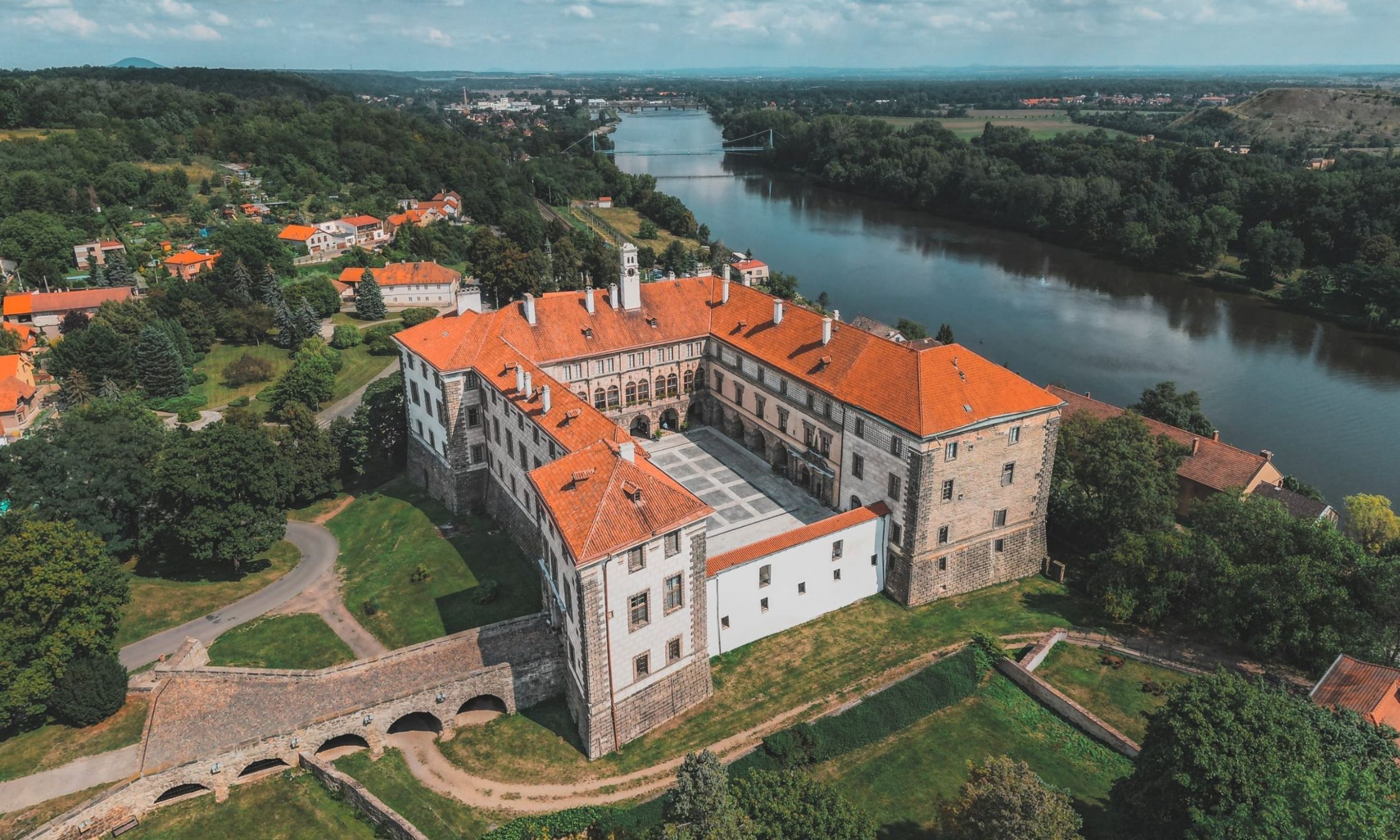 Nelahozeves Castle &copy; Filip Křešťan