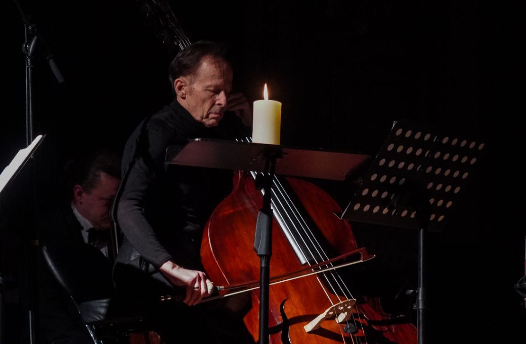 James VanDemark dans le <i>Concertino</i> de Maxim Kolomiiets © Vitalii Hrabar