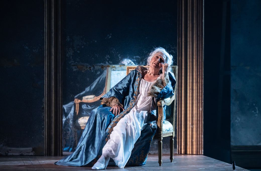 Diana Montague (Countess) &copy; Clive Barda