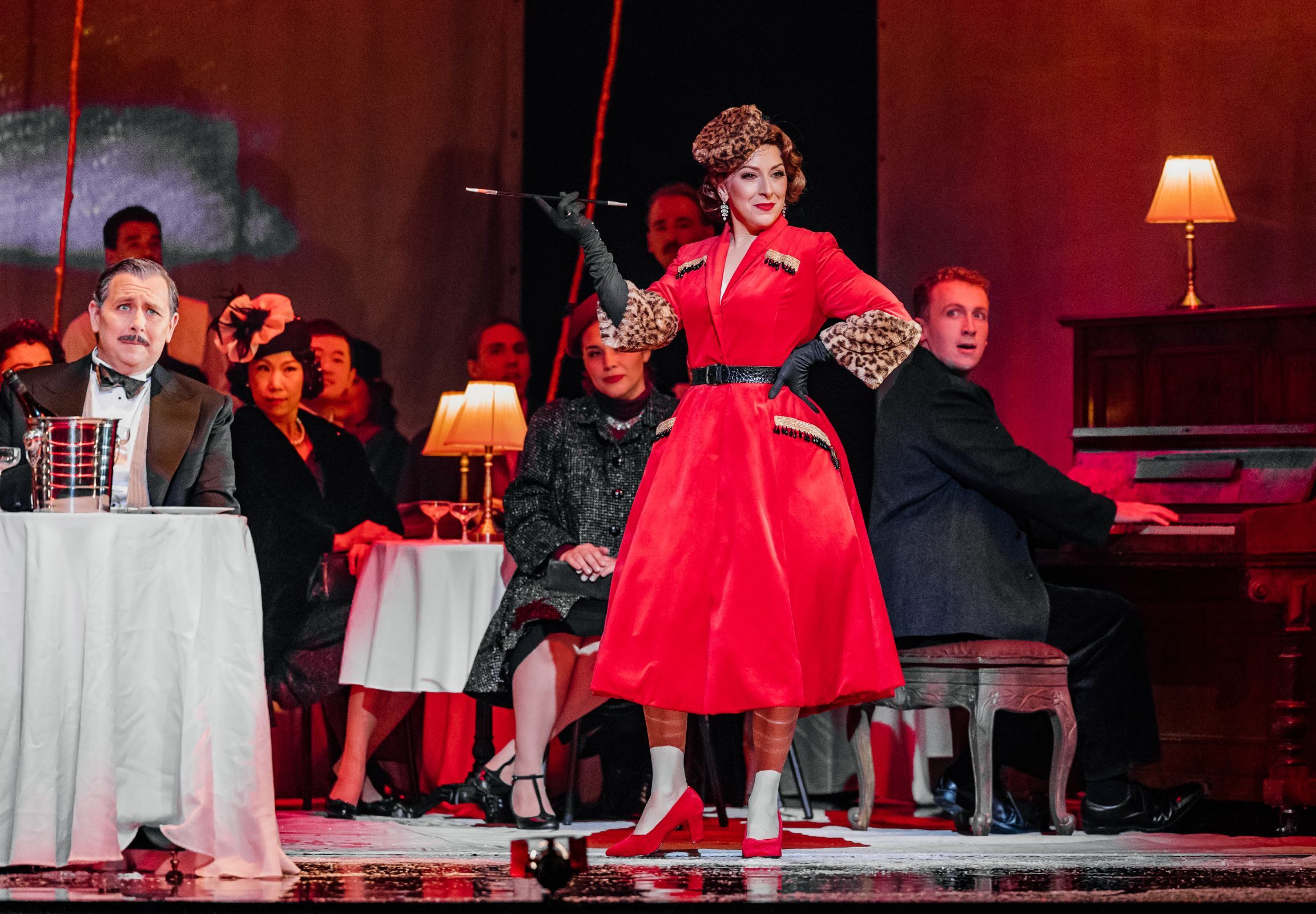 Robert Tucker (Alcindoro) and Emma Pearson (Musetta) © Andi Crown