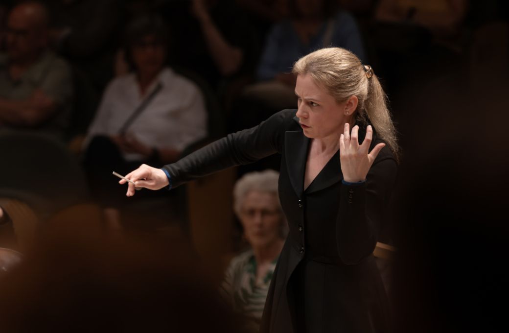 Gemma New al frente de la OBC &copy; May Zircus | L'Auditori