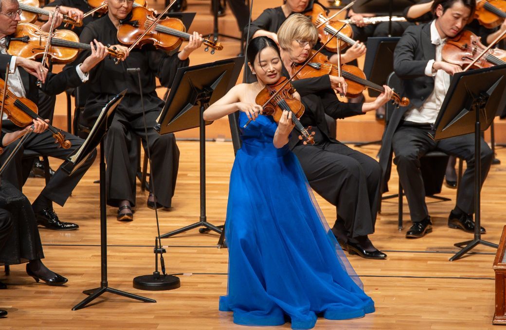 Bomsori Kim and the Bamberg Symphony &copy; Vincero