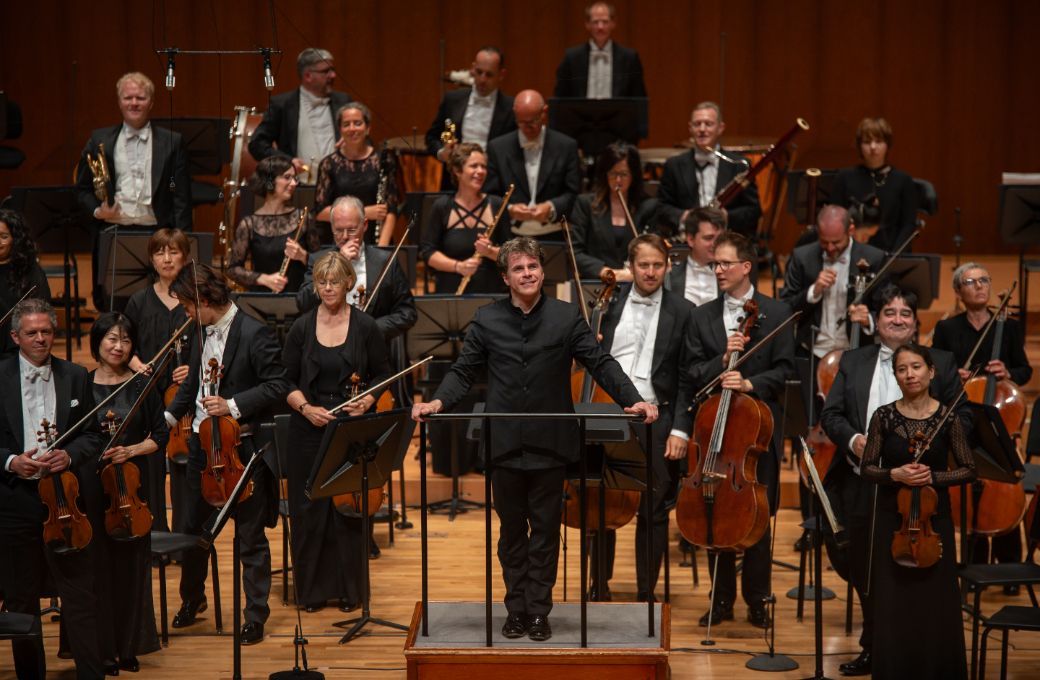 Jakub Hrů&scaron;a and the Bamberg Symphony &copy; Vincero