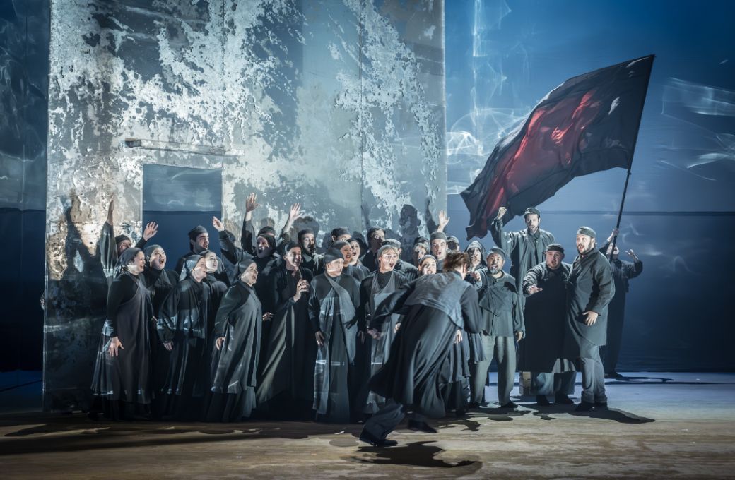 Grange Park Opera Chorus &copy; Marc Brenner