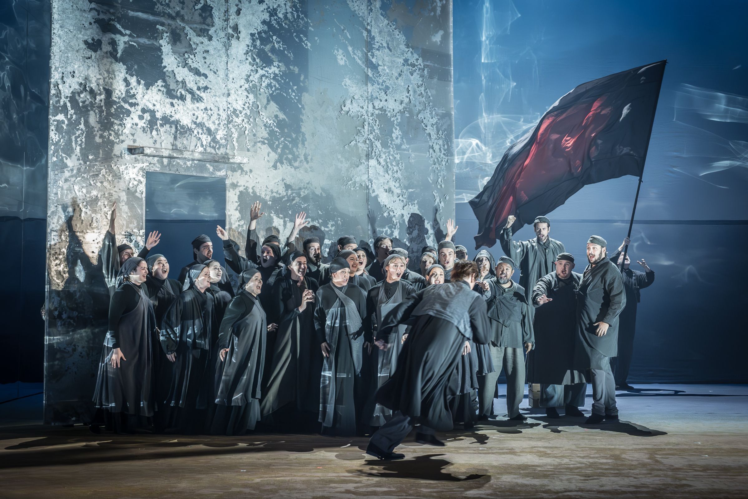 Grange Park Opera Chorus &copy; Marc Brenner