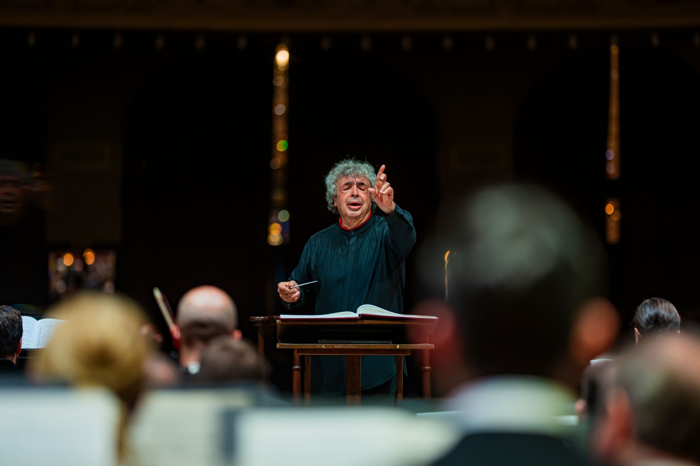 Semyon Bychkov conducts the Czech Philharmonic &copy; Pražské jaro | Václav Hodina