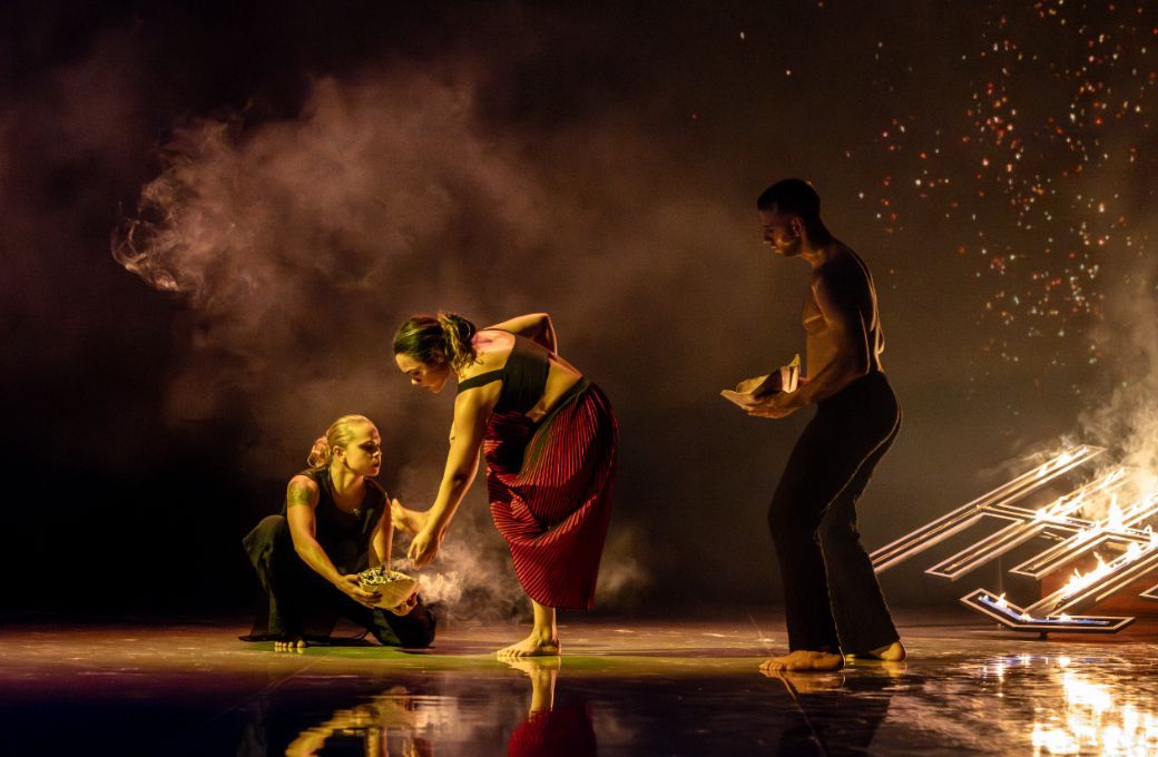 Bangarra Dance Theatre in <i>Illume</i> &copy; Daniel Boud