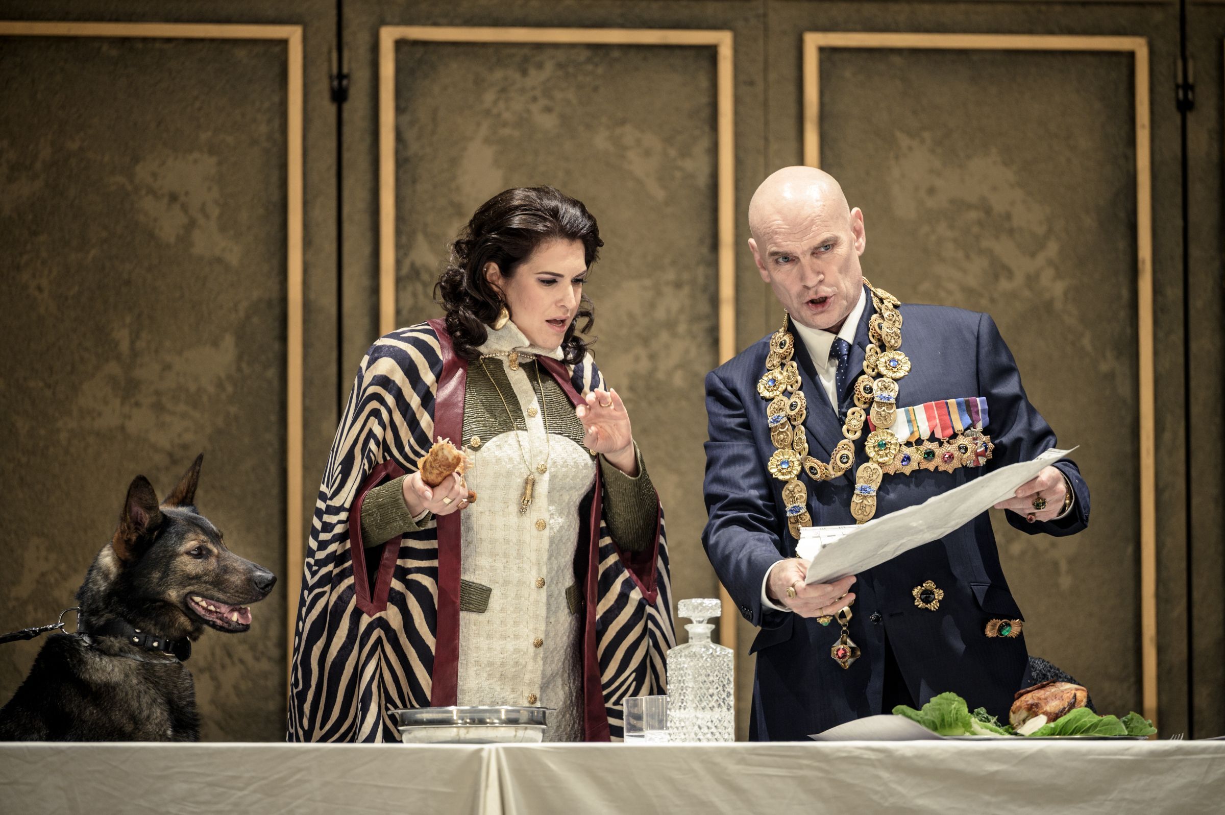 Donnie (dog), Victoria Khorosunova (Goneril) and Tómas Tómasson (Lear) &copy; Petr Neubert
