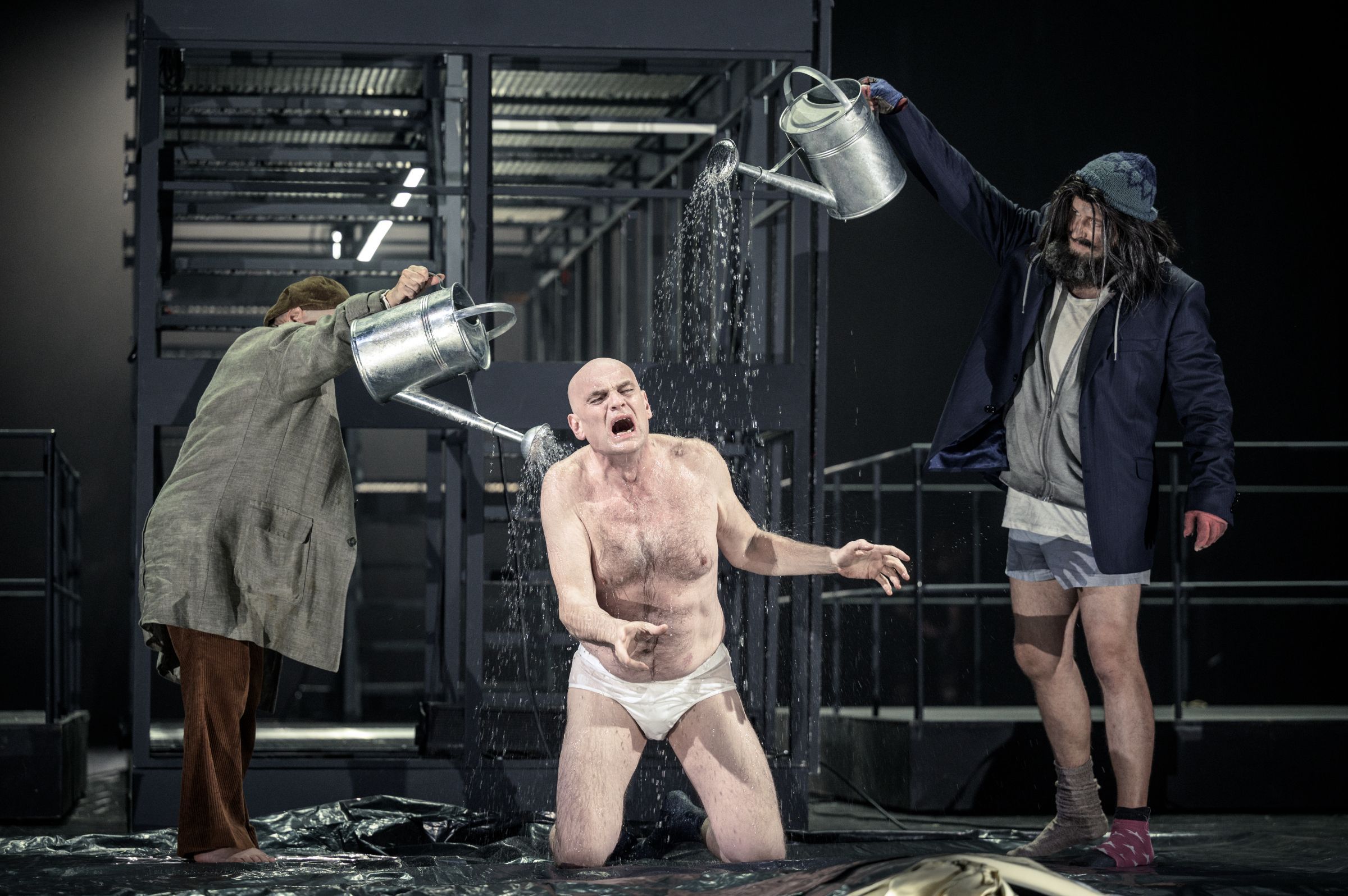 Dagmar Pecková (Fool), Tómas Tómasson (Lear) and Miloš Horák (Gloucester) &copy; Petr Neubert