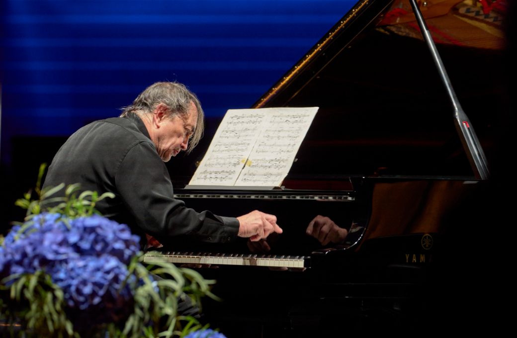 Pierre-Laurent Aimard © Manolo Press | Michael Bode