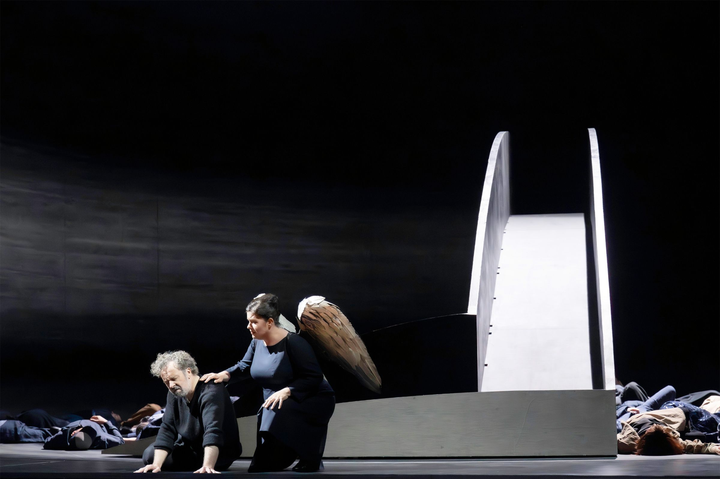 Christian Gerhaher (Elias) und Wiebke Lehmkuhl (Der Engel) &copy; Monika Rittershaus