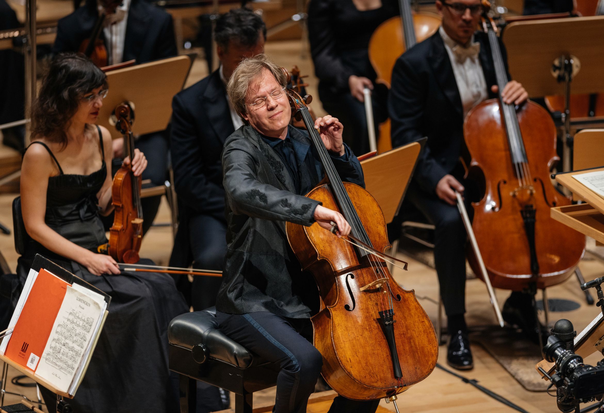 Festival director and cellist Jan Vogler performs at Dresden Music Festival &copy; Oliver Killig