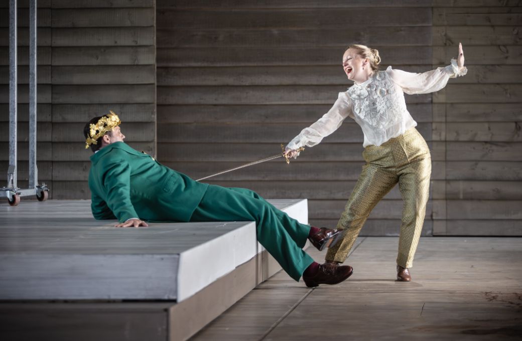 Ed Lyon (Grimoaldo) and Lucy Crowe (Rodelinda) © Craig Fuller