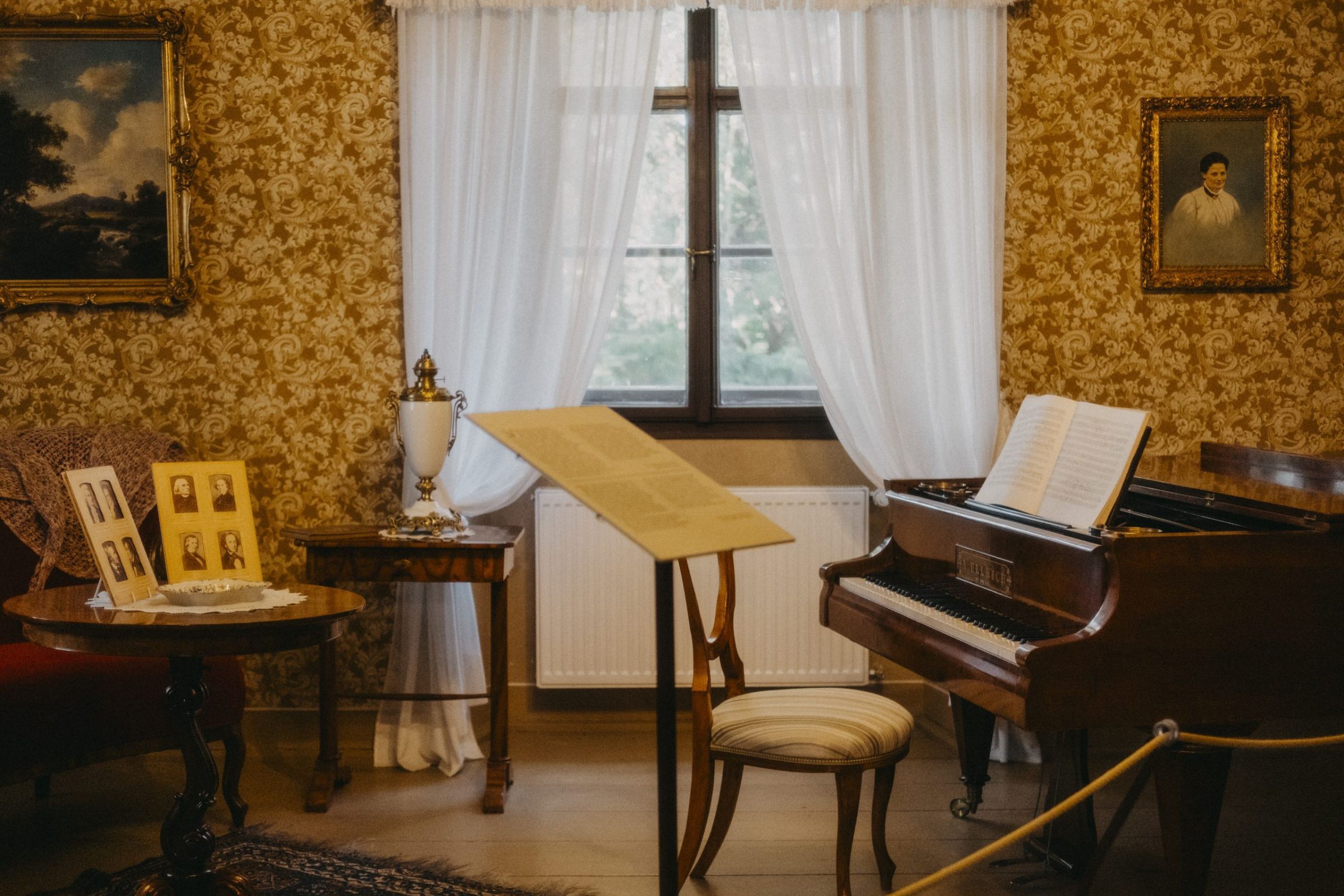 Smetana’s piano, Jabkenice &copy; Dagmar Malinová | Central Bohemia Tourist Board