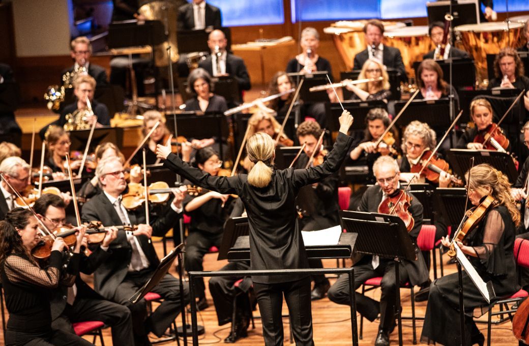 Karina Canellakis conducts the Netherlands Radio Philharmonic Orchestra &copy; Melle Meivogel