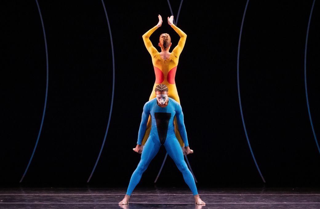 Kristin Draucker and Devon Louis in Paul Taylor's <i>Tablet</i> © Steven Pisano