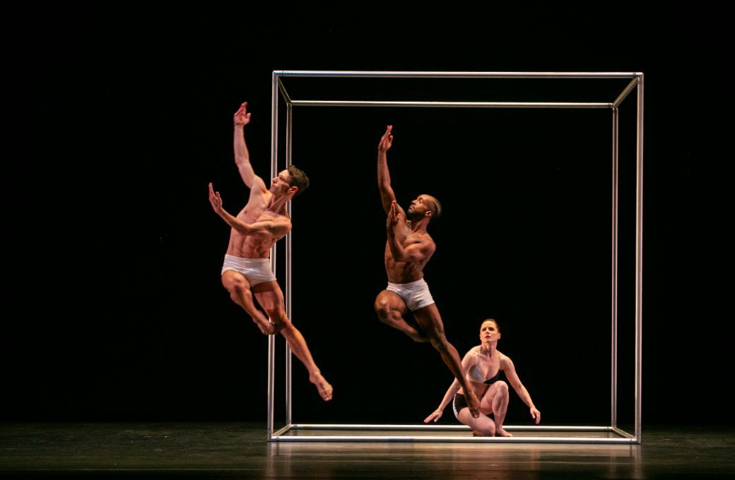 John Harnage, Alex Clayton and Eran Bugge in Paul Taylor's <i>Polaris</i> © Whitney Browne