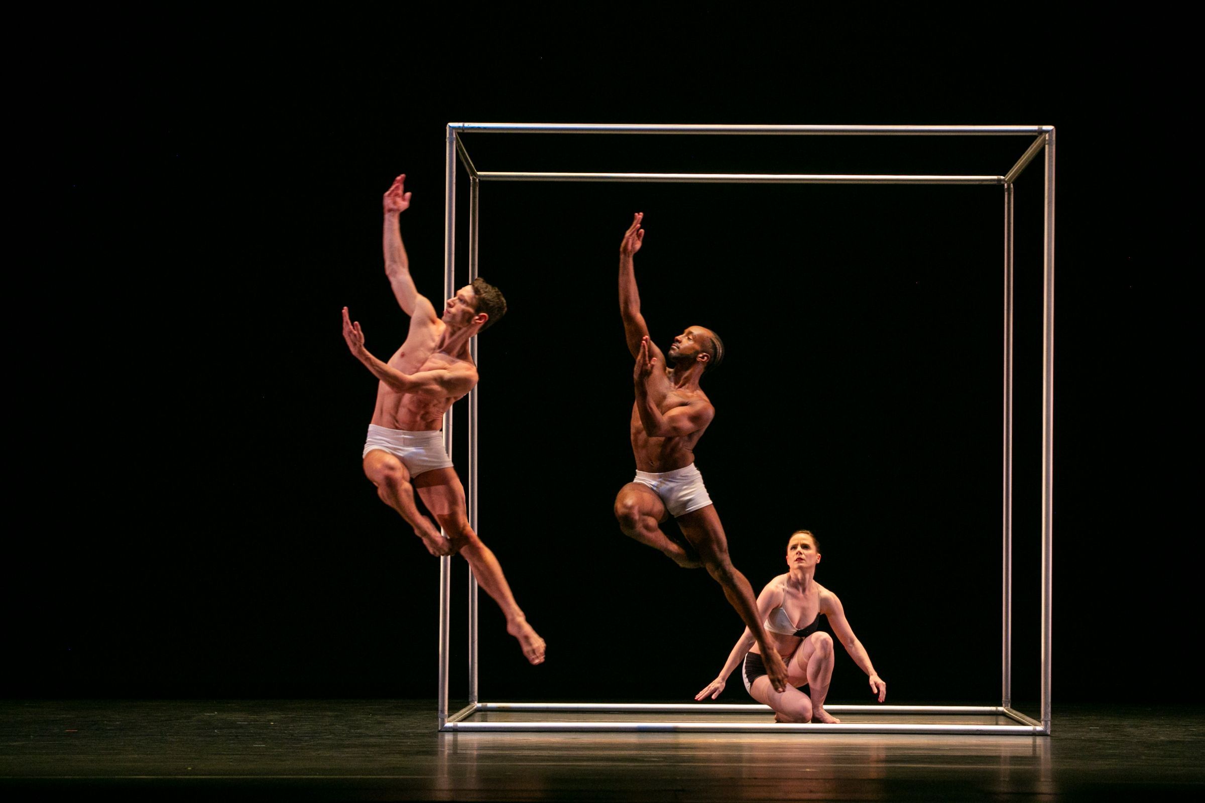 John Harnage, Alex Clayton and Eran Bugge in Paul Taylor's <i>Polaris</i> © Whitney Browne