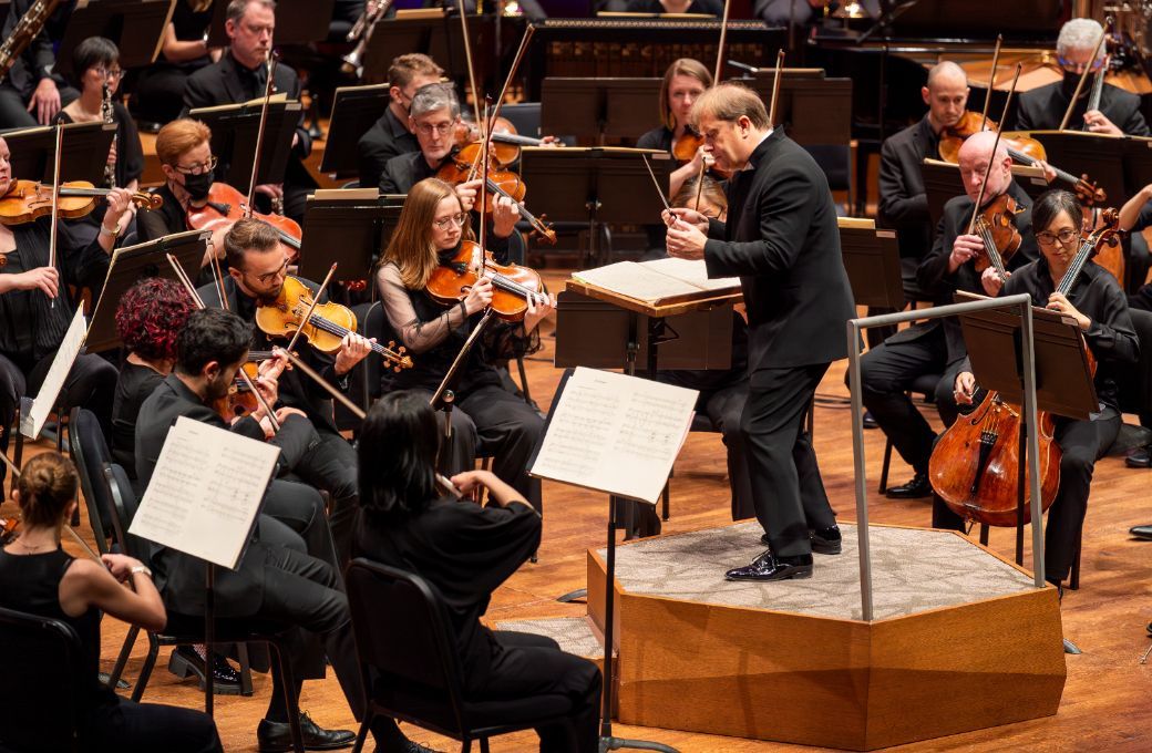 Ludovic Morlot conducts the Seattle Symphony &copy; James Holt