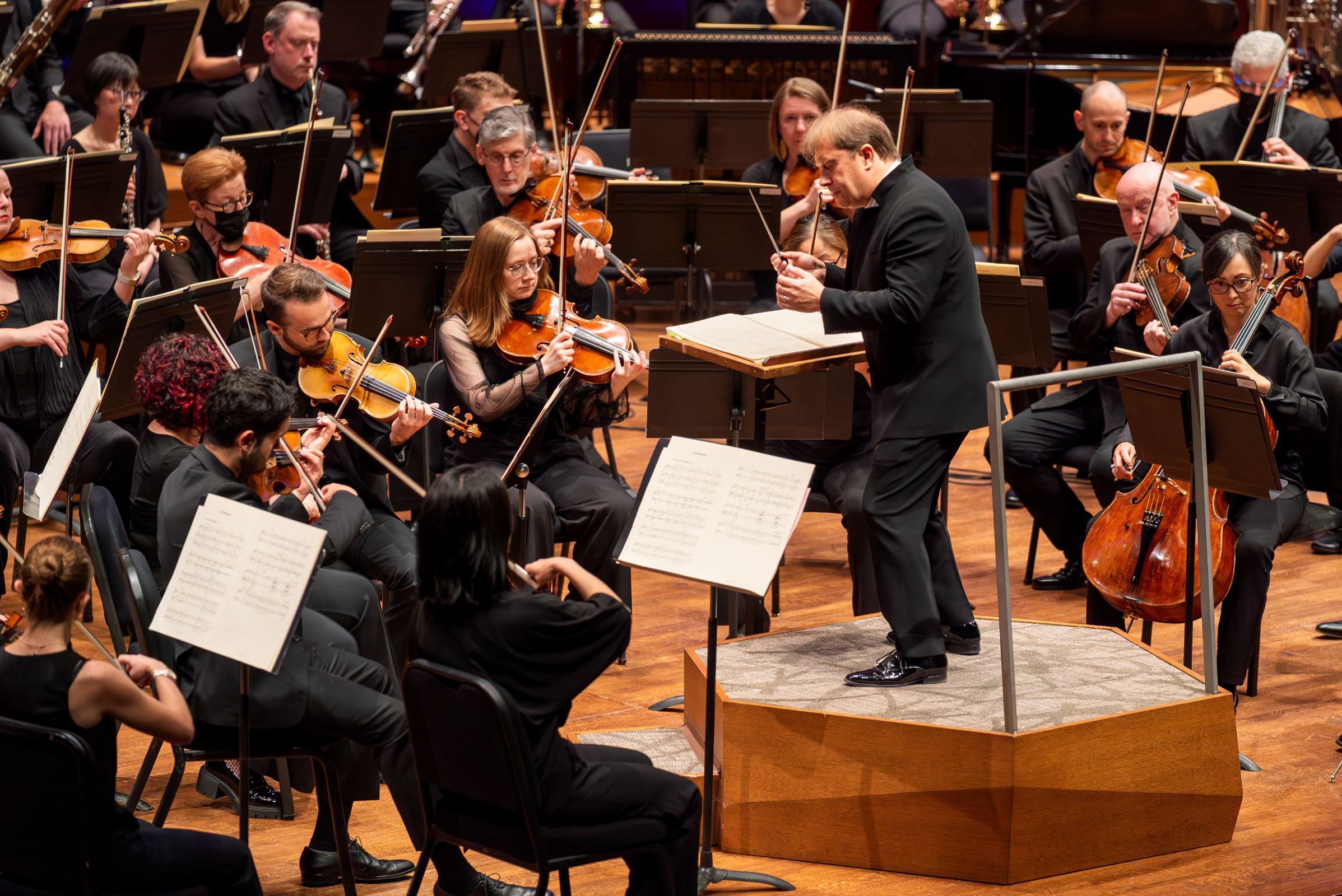 Ludovic Morlot conducts the Seattle Symphony &copy; James Holt