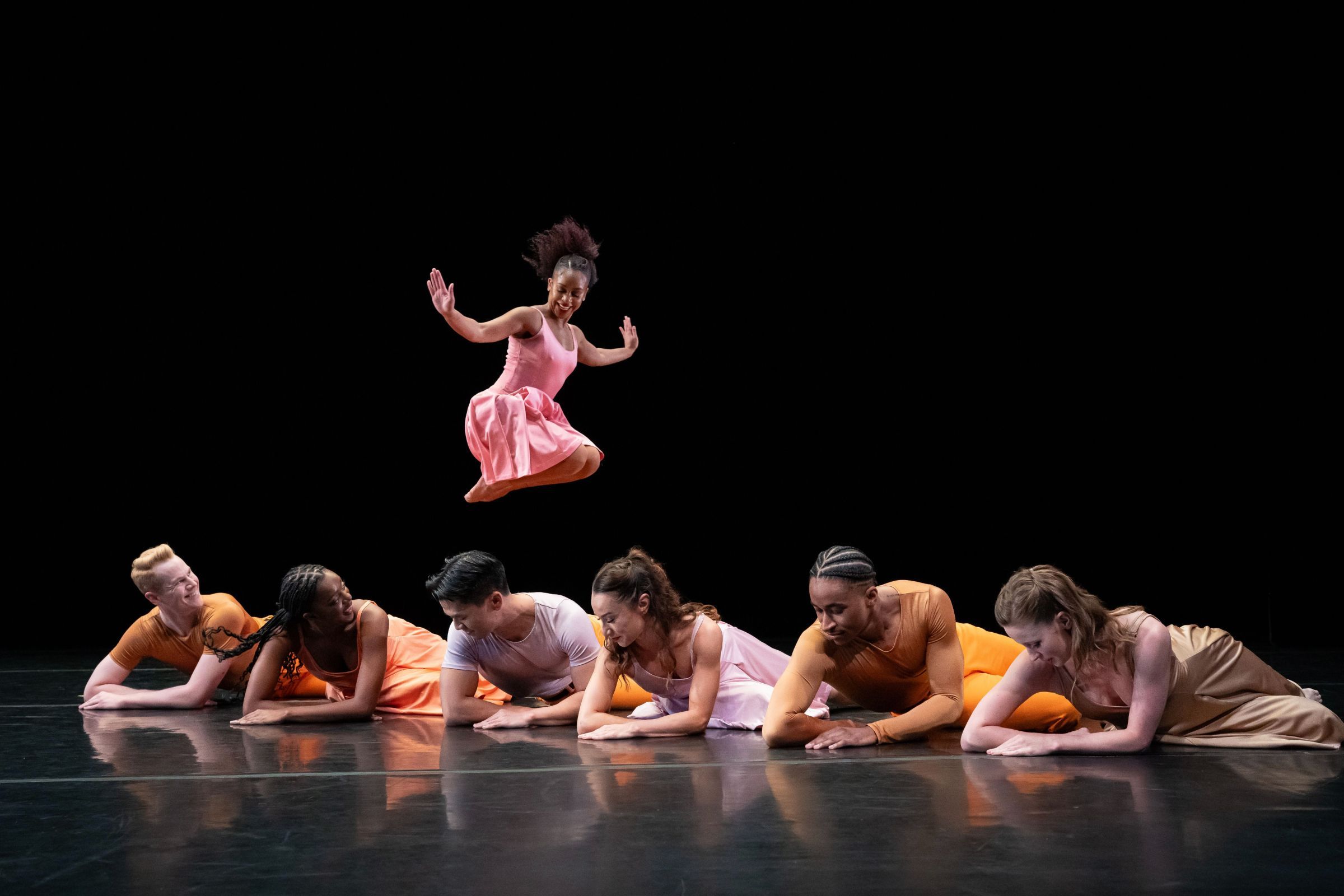 Jada Pearman and Paul Taylor Dance Company in his <i>Esplanade</i> © Steven Pisano