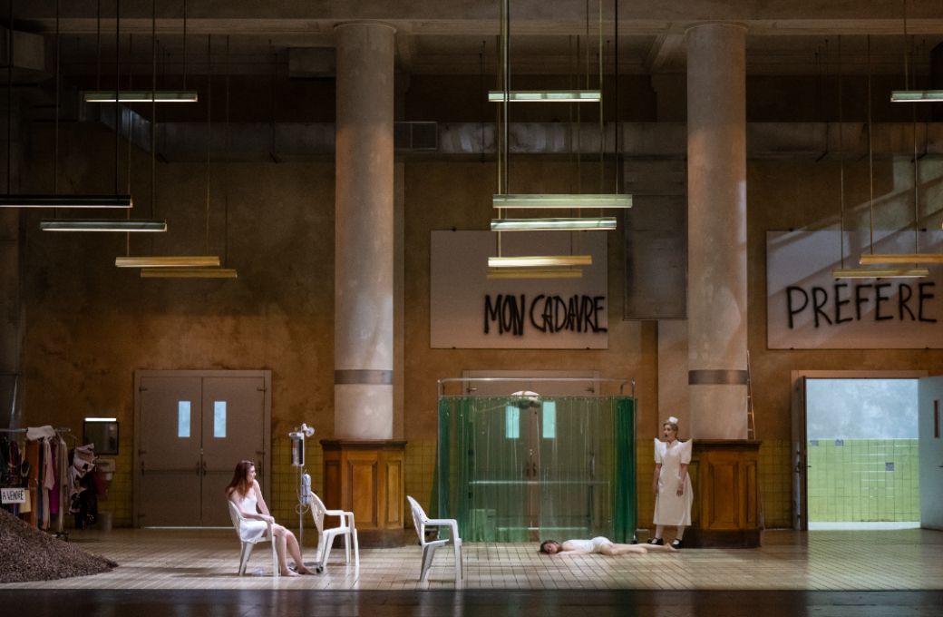 <i>La Traviata</i> au Grand Th&eacute;&acirc;tre de Gen&egrave;ve &copy; Carole Parodi