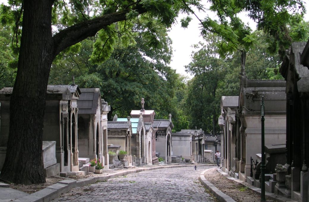 Chemin Errazu, Père Lachaise &copy; Peter Poradisch | Wikimedia Commons CC-BY-2.5