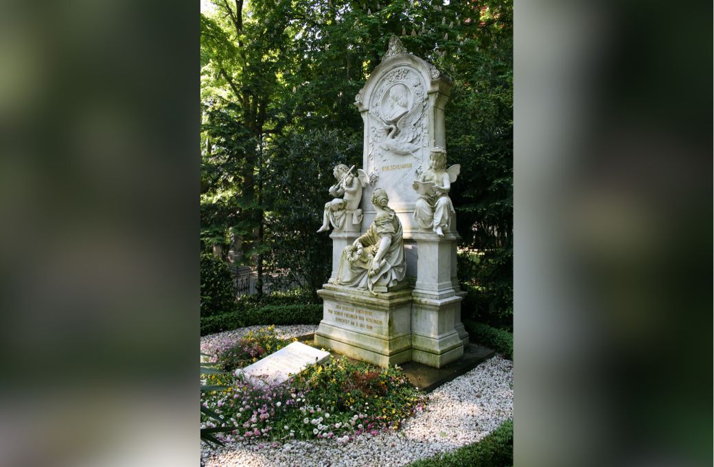 Grave of Robert Schumann and Clara Schumann, alter Friedhof Bonn &copy; Sir James | Wikimedia Commons CC-BY-SA-3.0