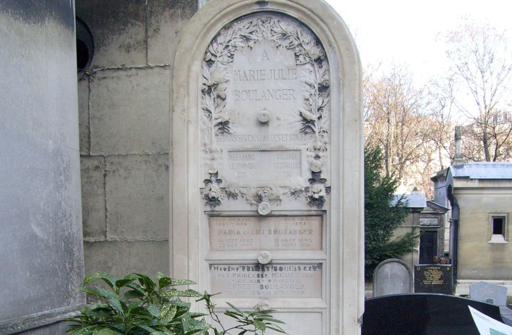 Grave of the Boulanger family, Montmartre, Paris &copy; Susanne Wosnitzka | Wikimedia Commons CC-BY-SA-3.0