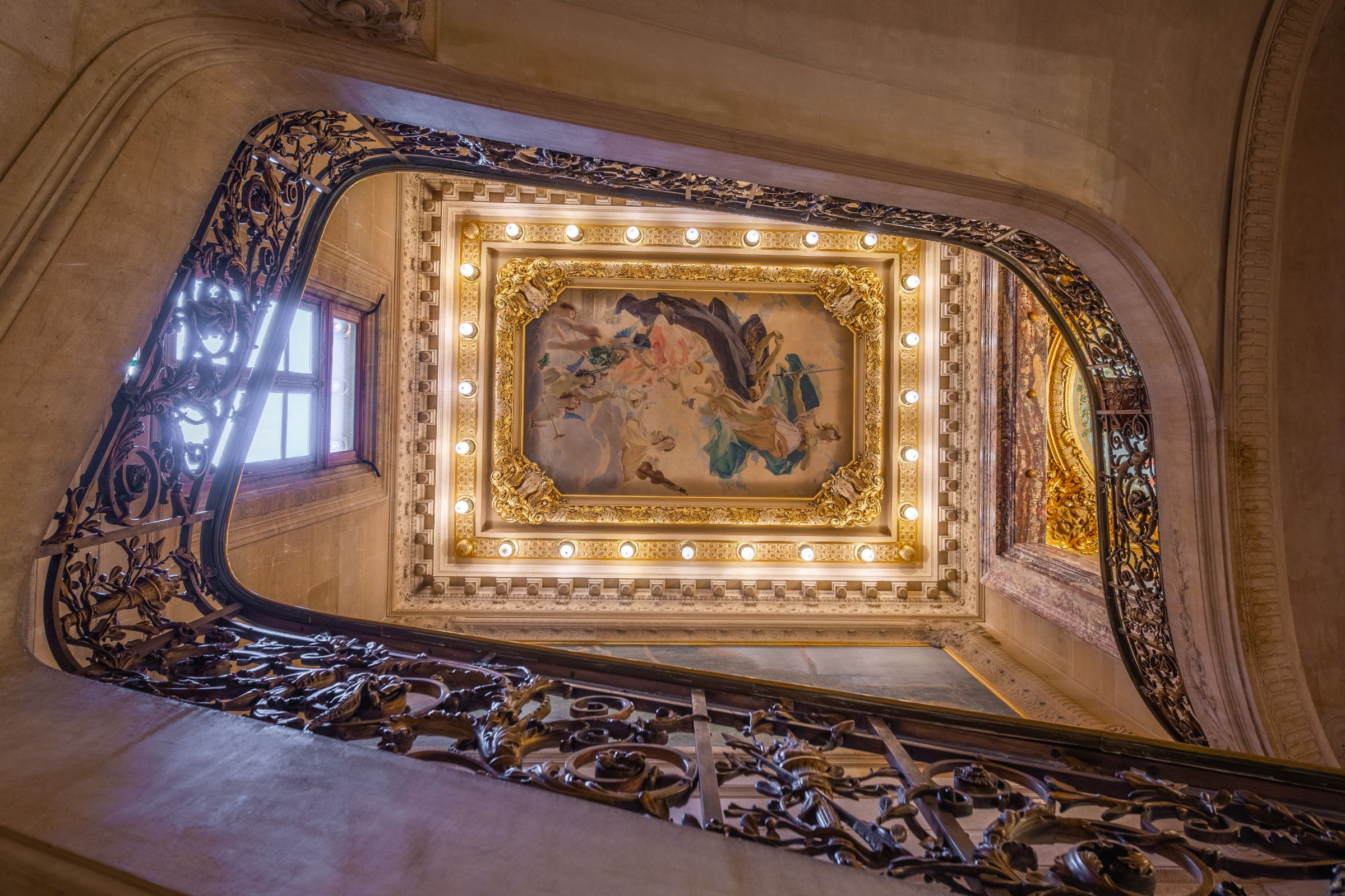 Staircase &copy; Paul Tomasini