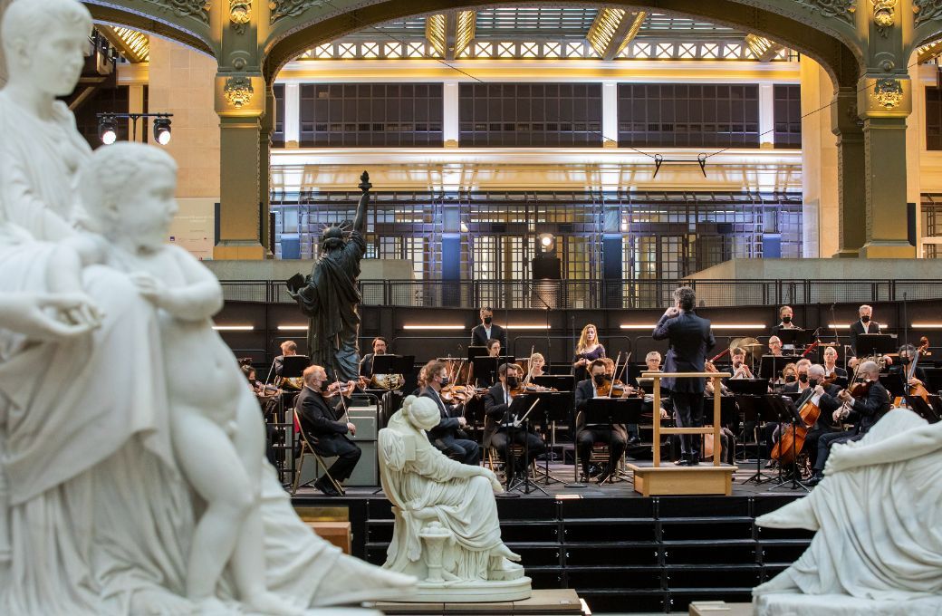 A concert in the atrium of the Musée d'Orsay © Sophie Crépy