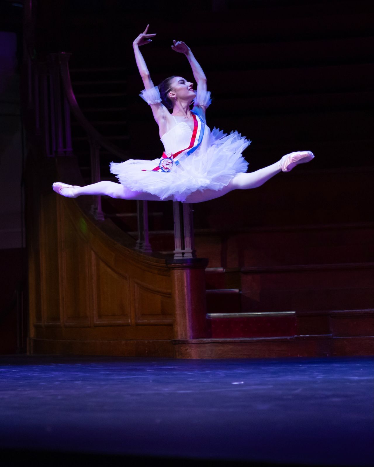 Viola Pantuso of The Royal Ballet in <i>Flames of Paris</i> &copy; The LK Studio