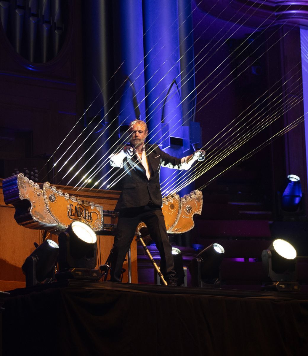William Close and The Earth Harp &copy; The LK Studio