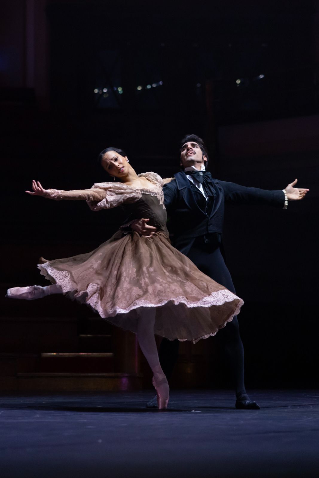 Francesca Hayward and Cesar Corrales in Act 3 of <i>Onegin</i> &copy; The LK Studio
