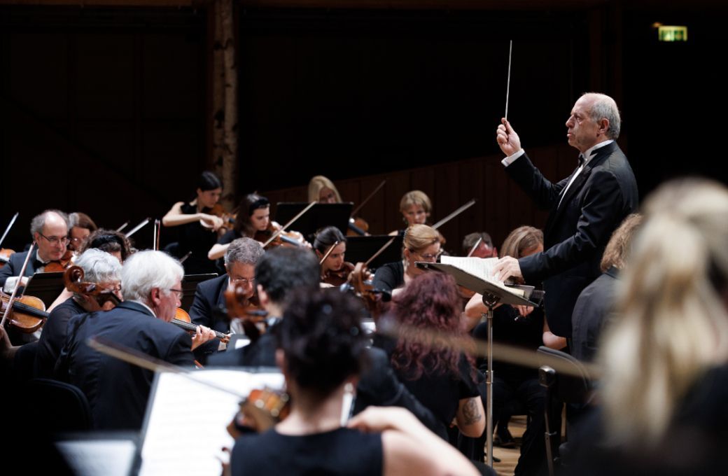 Iv&aacute;n Fischer, Budapest Festival Orchestra &copy; Les M&eacute;l&egrave;zes | Matthieu Joffres