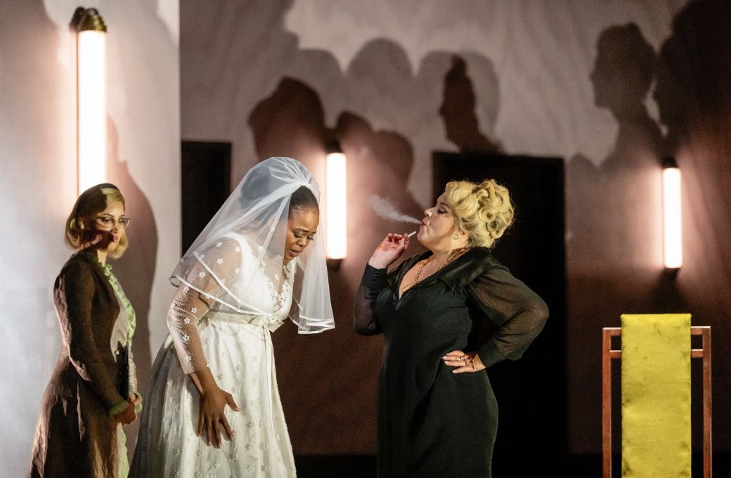 Marianna Hovanisyan (Iris), Pretty Yende (Semele) and Alice Coote (Juno) &copy; The Royal Opera | Camilla Greenwell