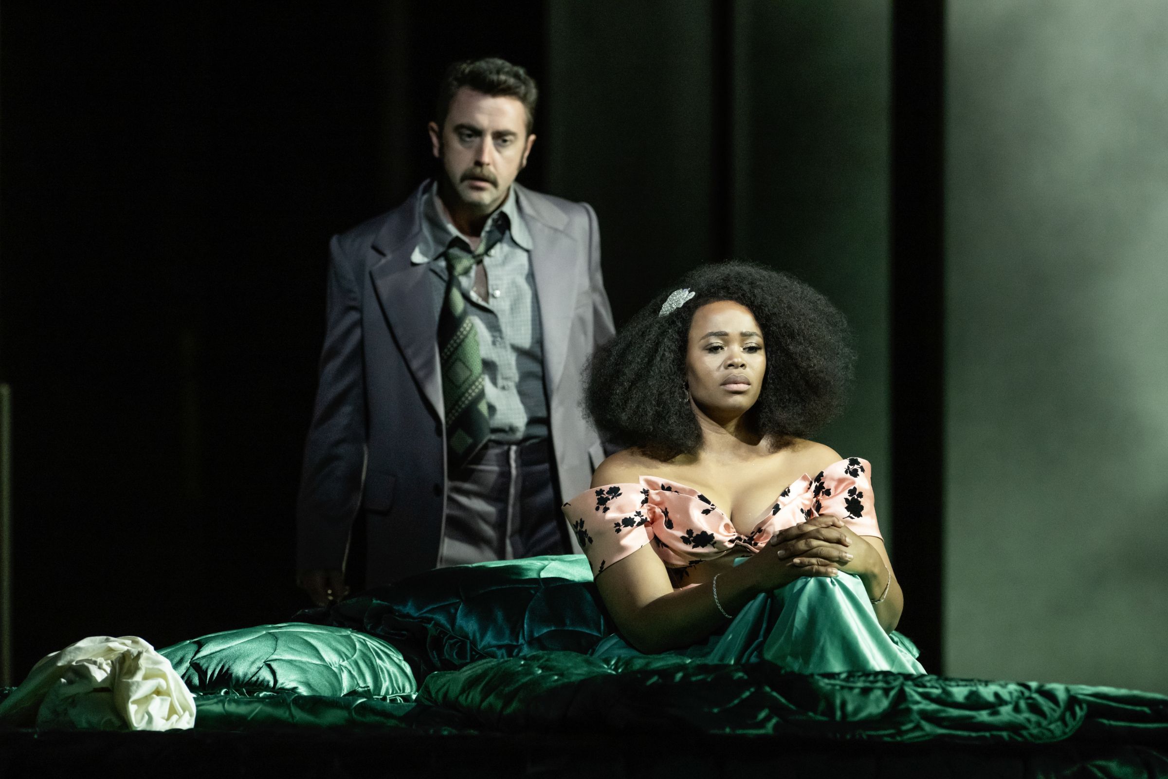 Ben Bliss (Jupiter) and Pretty Yende (Semele) &copy; The Royal Opera | Camilla Greenwell