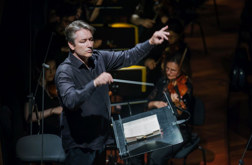 Michael Güttler conducts the Hungarian Radio Symphony Orchestra © Attila Nagy | Müpa Budapest