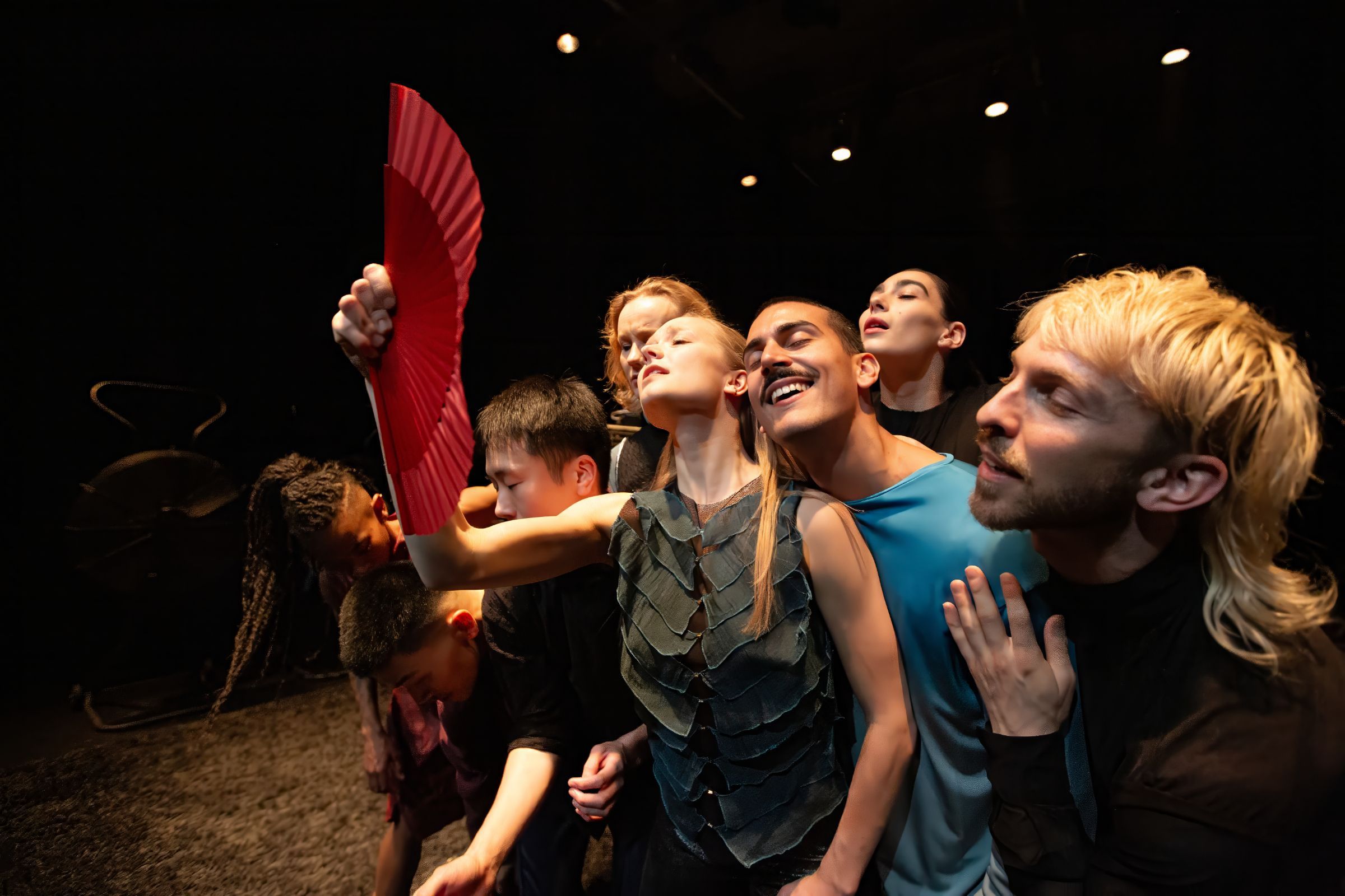 Rambert in Johan Inger's <i>B.R.I.S.A</i> &copy; Yiling Zhao