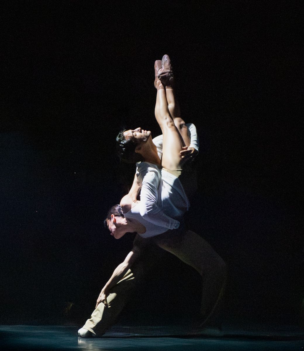 Sophie Martin and Joan Ivars Ribes in David Dawson's <i>On the Nature of Daylight</i> &copy; Rimbaud Patron