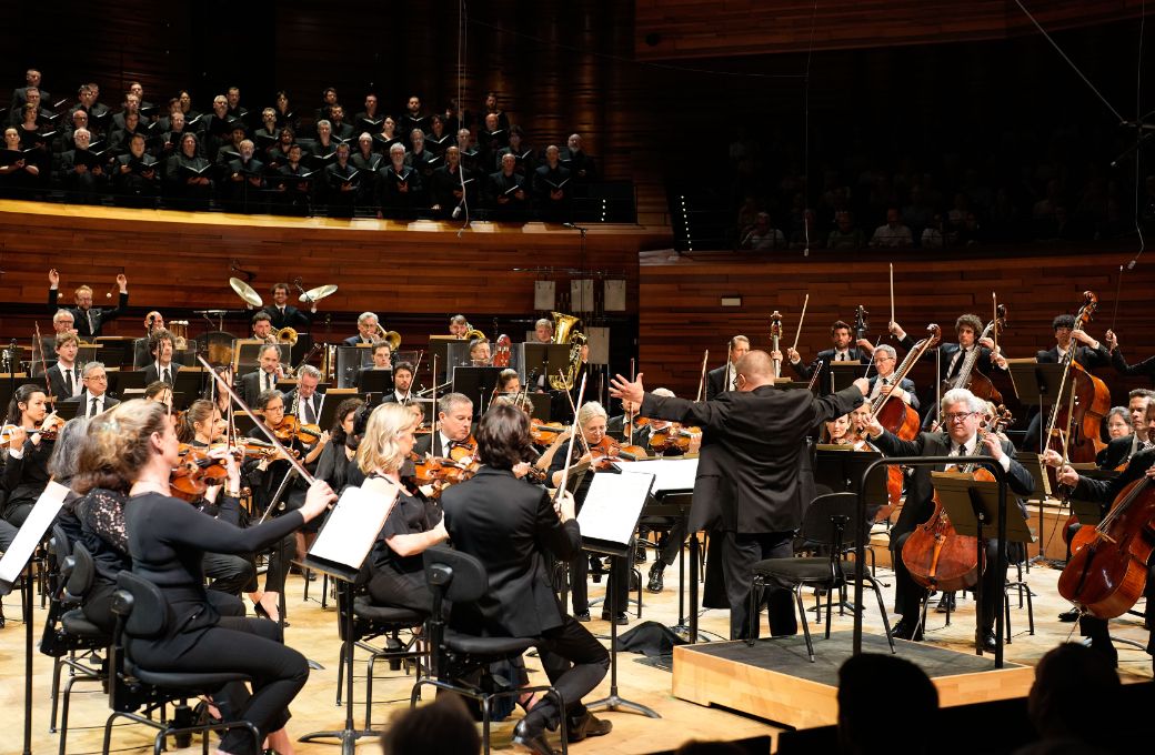 Mikko Franck et l'Orchestre Philharmonique de Radio France © Christophe Abramowitz / Radio France