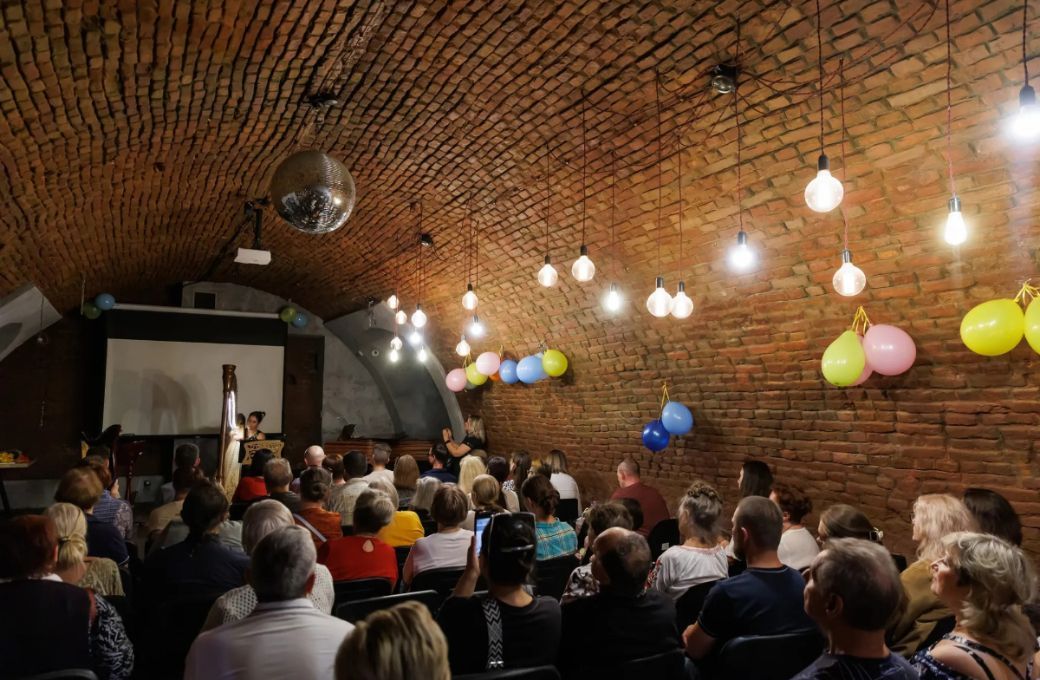 Performance in Kharkiv bomb shelter, Glowing Harp Festival 2024 © EMCY