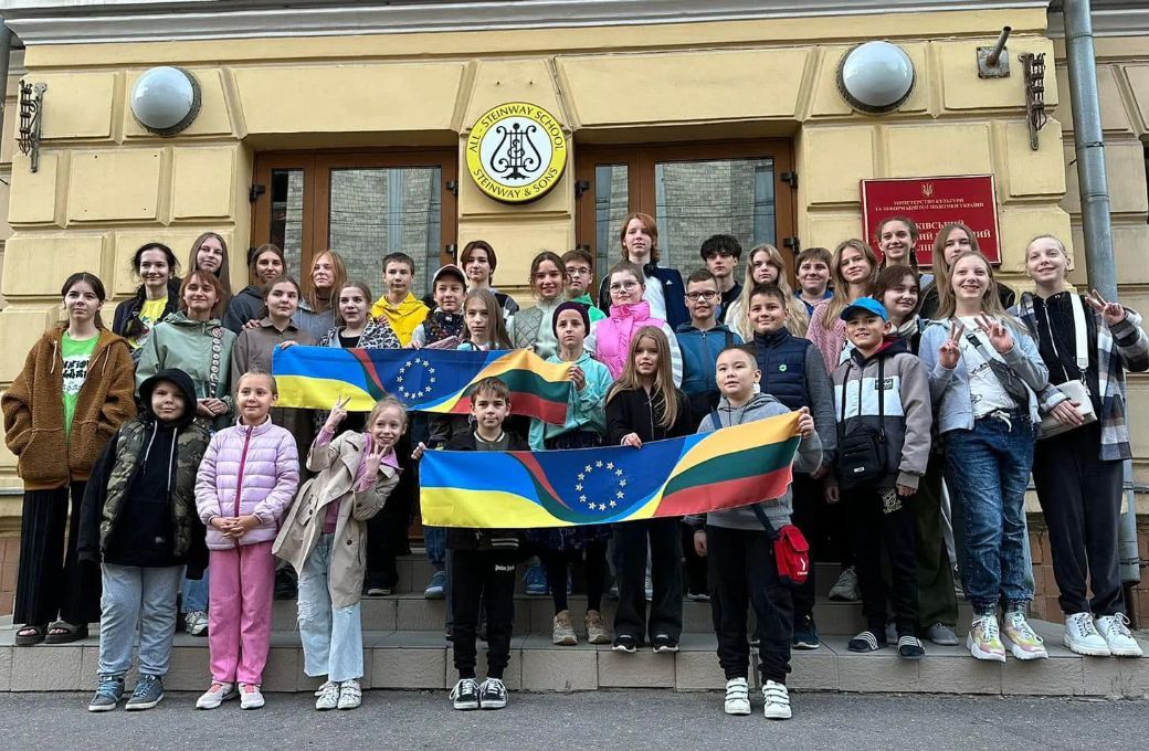 Young Ukrainian music students gather for Peace-Music-Freedom Masterclasses and Concerts &copy; EMCY