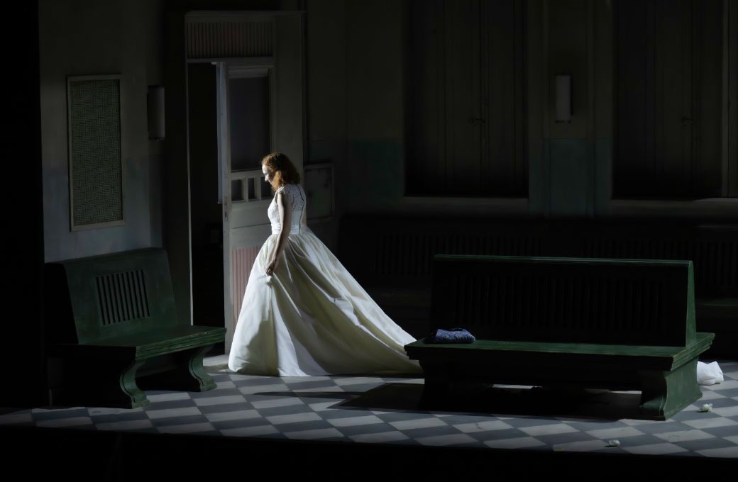 Elsa Dreisig (Louise) © Monika Rittershaus
