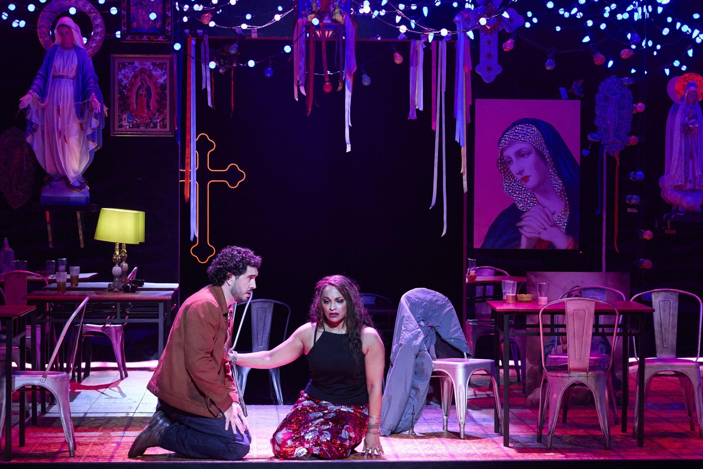 Abraham Bretón (Don José) and Danielle de Niese (Carmen) © Keith Saunders