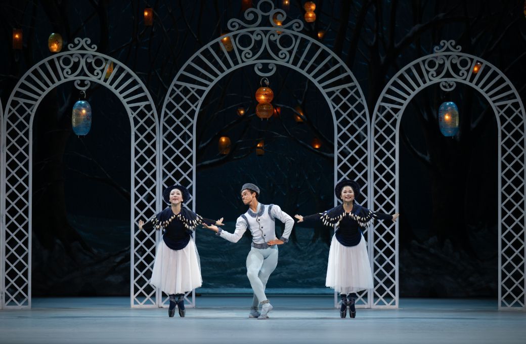 Chiyo Kameda, Wendel Vieira Teles Dos Santos and Yuki Nagayasu in Frederick Ashton's <i>Les Patineurs</i> &copy; 2025 The Royal Ballet School. Photography by ASH