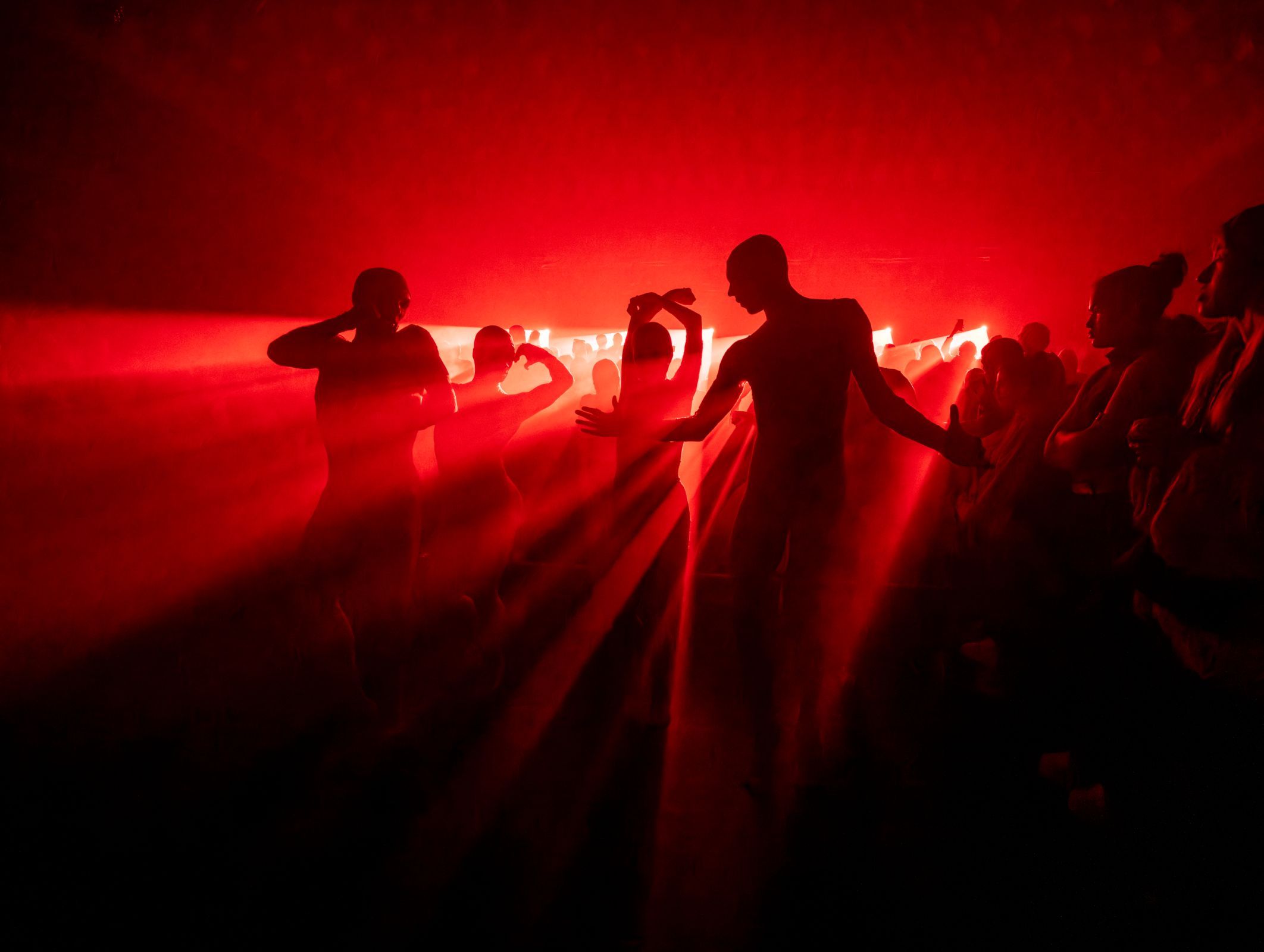 Dancers in <i>R.o.s.e</i> by Sharon Eyal and Gai Behar &copy; Johan Persson