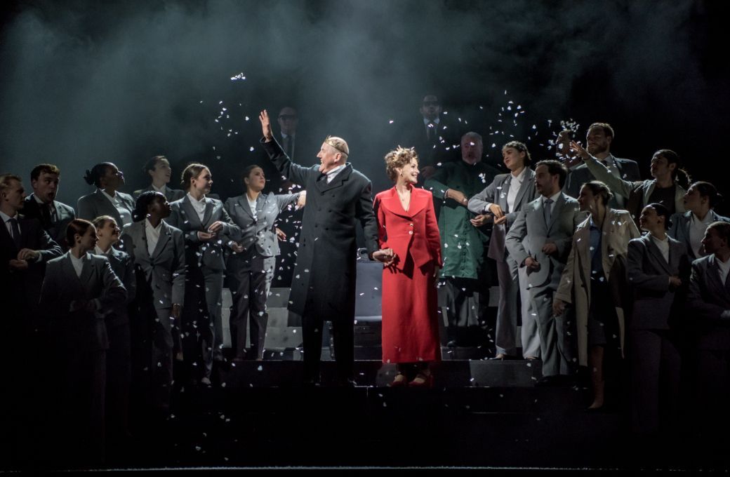 Alastair Miles (Claudius), Allison Cook (Gertrude) and the Buxton Festival Chorus &copy; Genevieve Girling