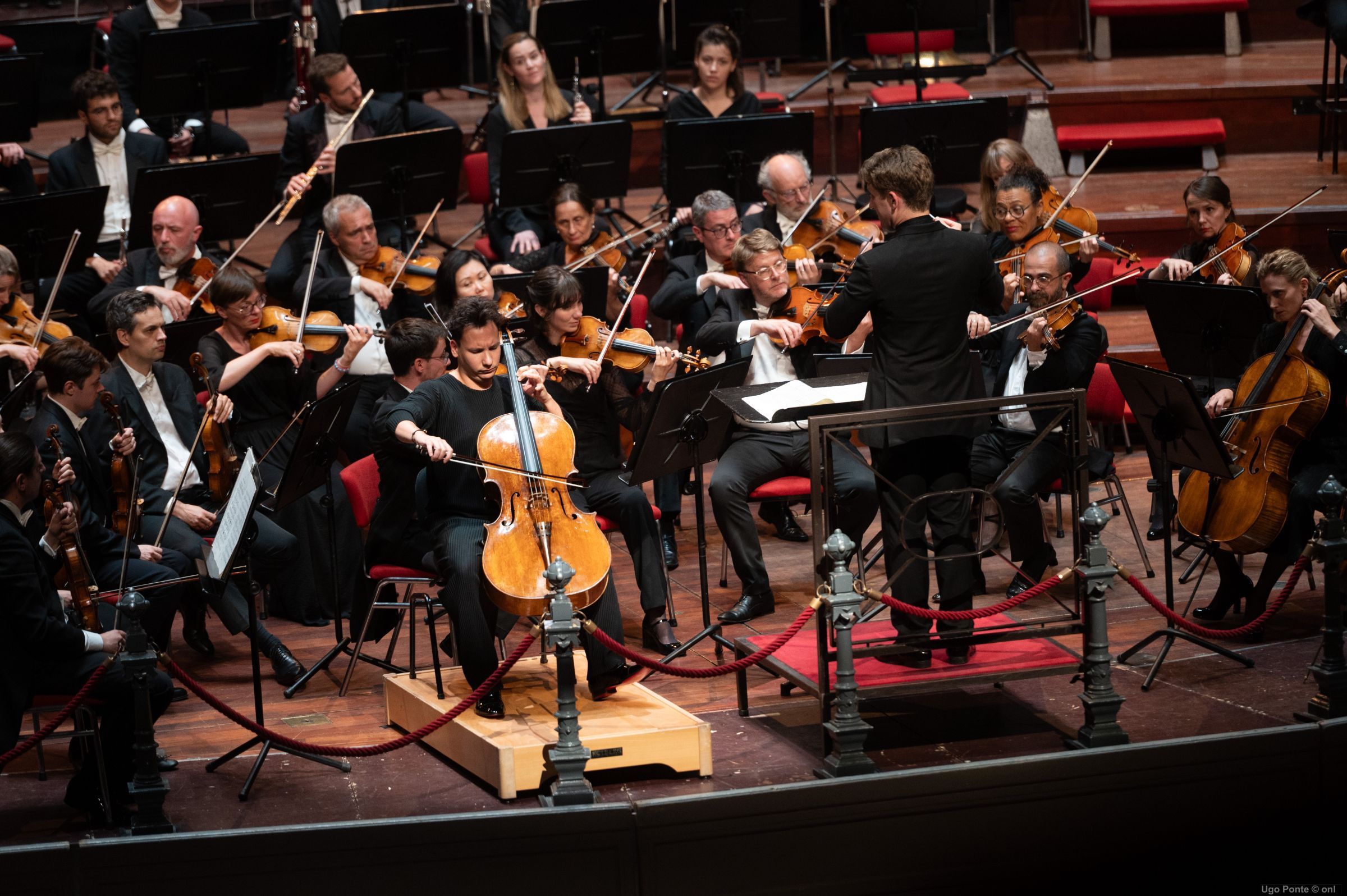 Edgar Moreau, Joshua Weilerstein and the Orchestre National de Lille &copy; Ugo Ponte | ONL