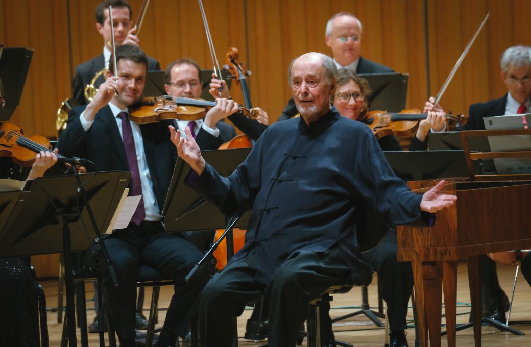 Sir Roger Norrington conducts the Royal Northern Sinfonia &copy; Thomas Jackson at Tynesight Photography